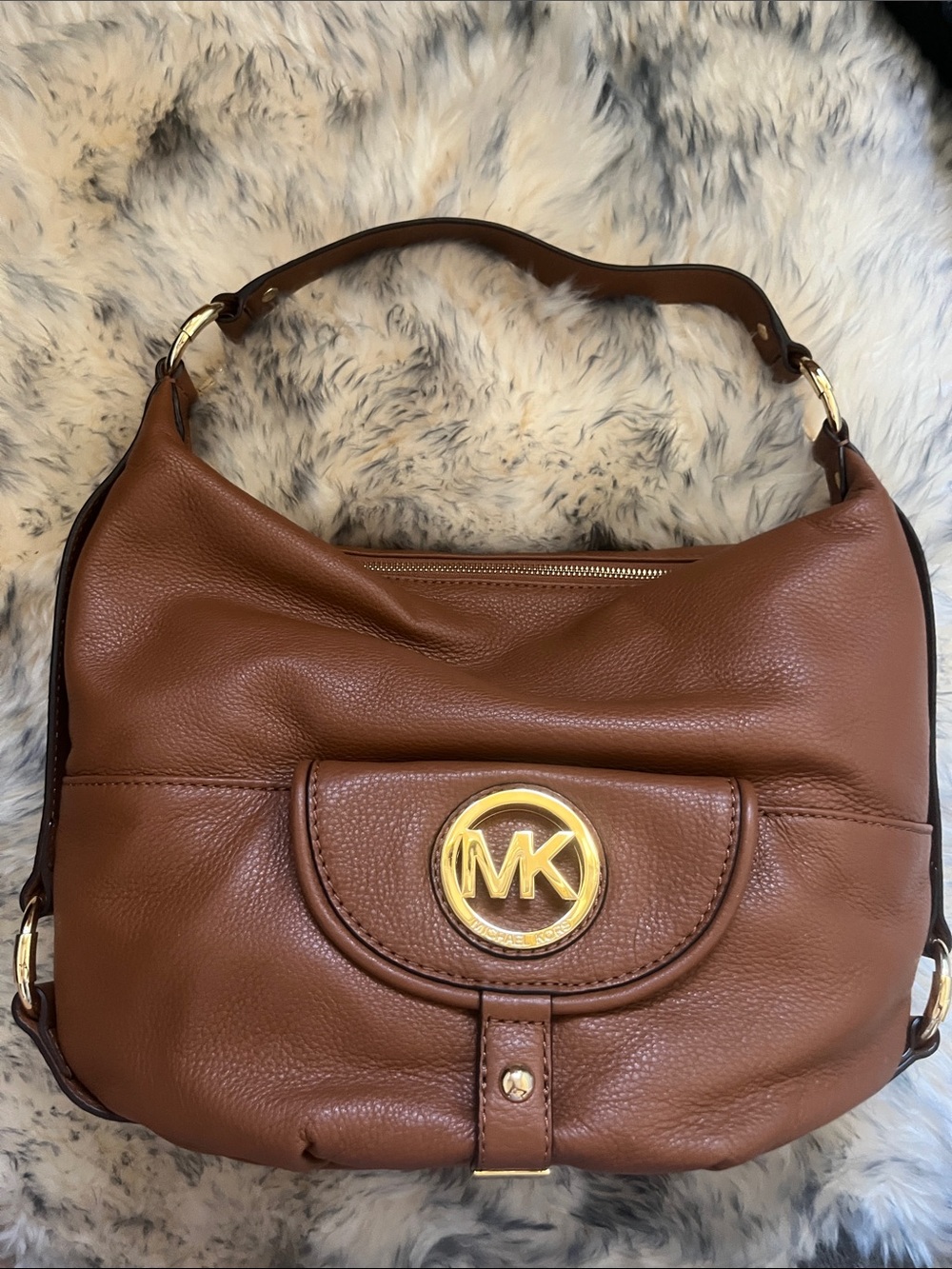 NEW LARGE Michael Kors Tan Brown Leather Shoulder Hobo with Gold MK Emblem